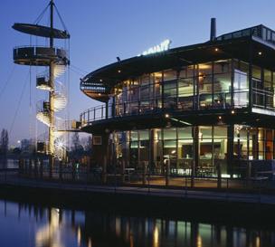The Point - Accommodation Newcastle 0