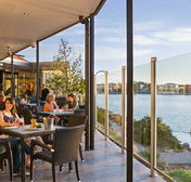 Lakes Resort Hotel - Accommodation Newcastle