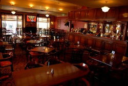 Gilroy's Hotel - Accommodation Newcastle 0