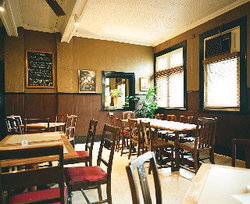 Lord Newry Hotel - Accommodation Newcastle 1