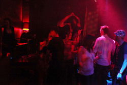 The Lounge - Accommodation Newcastle 1