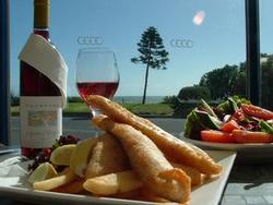 Henley Beach Hotel - Accommodation Newcastle 2