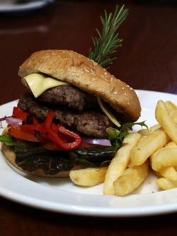 Glenelg Jetty Hotel - Accommodation Newcastle 3