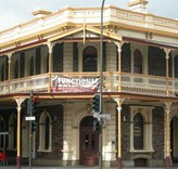 Cathedral Hotel - Accommodation Newcastle