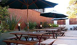 Golden Barley Hotel - Accommodation Newcastle 2
