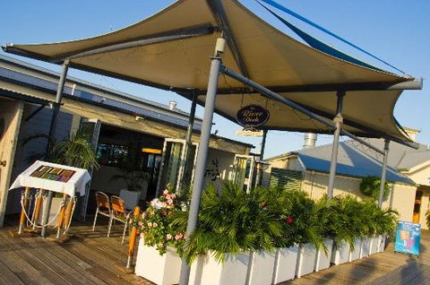 The River Deck On Noosa Marina - Accommodation Newcastle 5