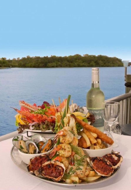 The River Deck On Noosa Marina - Accommodation Newcastle 6
