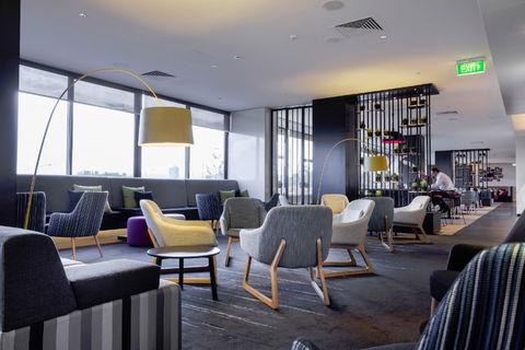 MRepublic Restaurant, Bar And Lounge - Accommodation Newcastle 9