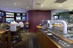 Mary Ellen Hotel - Accommodation Newcastle 2