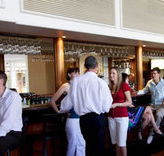 Cairns International Lobby Bar - Accommodation Newcastle
