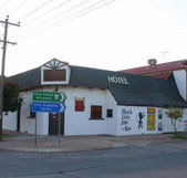 Black Lion Inn Hotel - Accommodation Newcastle