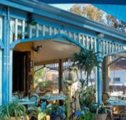 Georges Meze - Accommodation Newcastle