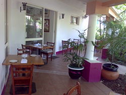 Clifton Capers Bar & Grill - Accommodation Newcastle 2