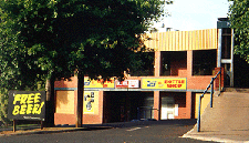Royal Hotel Drouin - Accommodation Newcastle 3