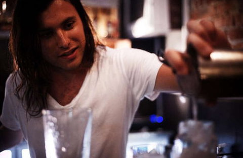 Ezra Pound - Accommodation Newcastle 3