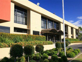 The Grange Golf Club - Accommodation Newcastle 1