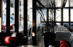 Crocodile Farm Hotel - Accommodation Newcastle 0