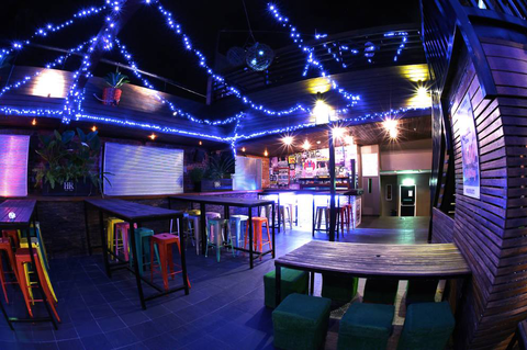 Heritage Hotel - Accommodation Newcastle 2