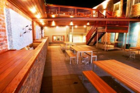 Heritage Hotel - Accommodation Newcastle 4