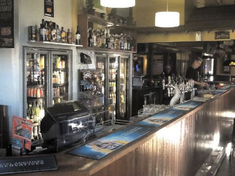 Hotel Cecil Casino - Accommodation Newcastle 3