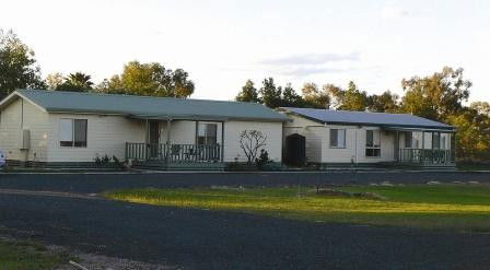 Back O' Bourke Motel - Accommodation Newcastle 1