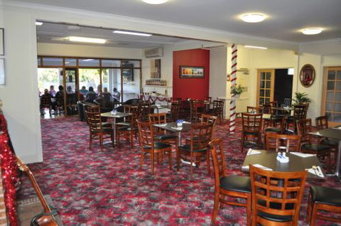 Back O' Bourke Motel - Accommodation Newcastle 4