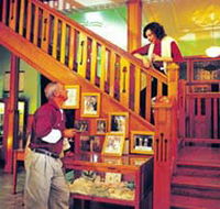 Hotel Corones - Accommodation Newcastle