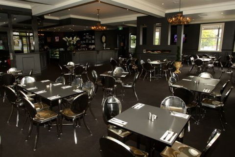 Bunch Of Grapes Hotel - Accommodation Newcastle 1