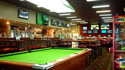 Green Valley Hotel - Accommodation Newcastle 3