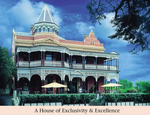 Queenscliff Hotel - Accommodation Newcastle 0