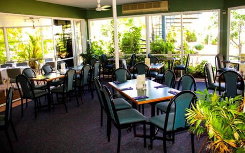 KBR’s Licensed Restaurant - Accommodation Newcastle 0