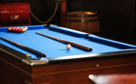 Pub Mooloolaba - Accommodation Newcastle 1