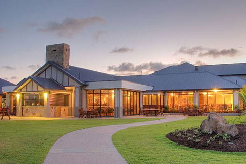 Harrigan’s Drift Inn - Accommodation Newcastle 2