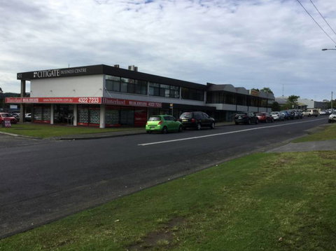 Wyoming Lantern - Accommodation Newcastle 0