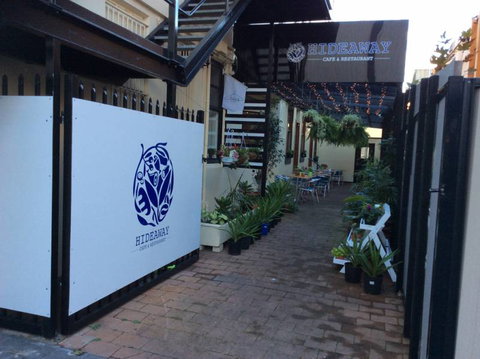 Hideaway Cafe & Restaurant - Accommodation Newcastle 0