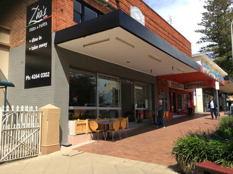 Zia’s Caffé - Accommodation Newcastle 0