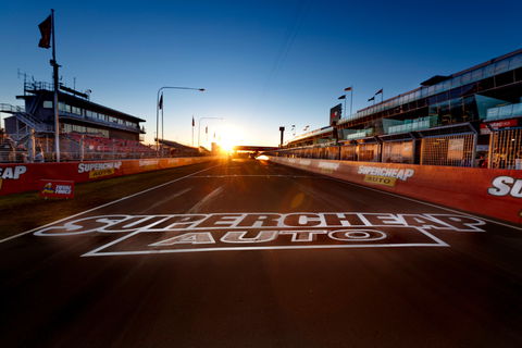 Supercars Supercheap Auto Bathurst 1000 - Accommodation Newcastle 1