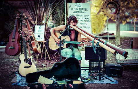 Buskers By The Lake - Accommodation Newcastle 0