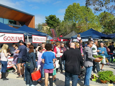 Springwood Growers Market - Accommodation Newcastle 2