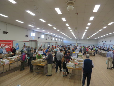 Rotary Club Of Wagga Wagga - Book Fair - Accommodation Newcastle 1