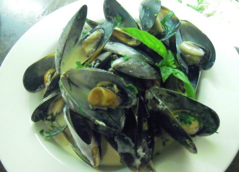 Ramon's - Accommodation Newcastle 2