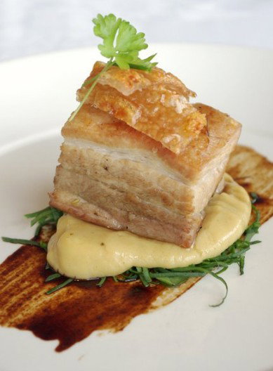 Dedes Restaurant - Accommodation Newcastle 3