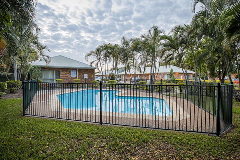 Emerald Maraboon Motor Inn - Accommodation Newcastle 4