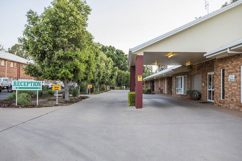 Emerald Maraboon Motor Inn - Accommodation Newcastle 6