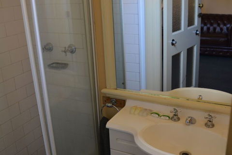 Australian Heritage Hotel - Accommodation Newcastle 4