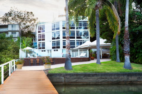 Metro Mirage Hotel Newport - Accommodation Newcastle 0