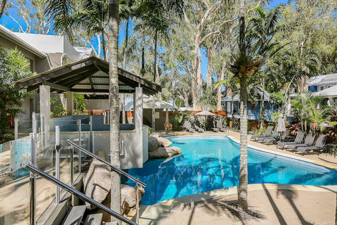 Paradise On The Beach Resort - Palm Cove - Accommodation Newcastle 0