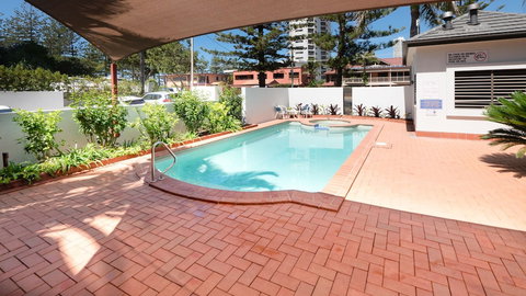 Burleigh On The Beach Holiday Apartments - Accommodation Newcastle 1