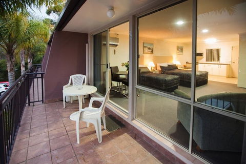 Fairway Motor Inn - Accommodation Newcastle 1