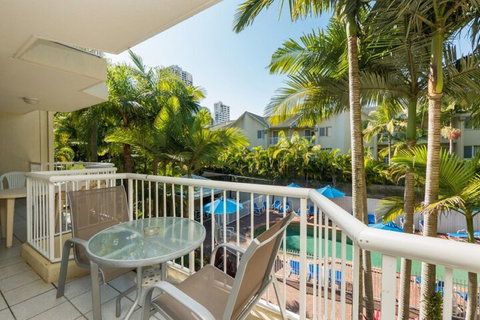 Surfers Tropique - Accommodation Newcastle 2